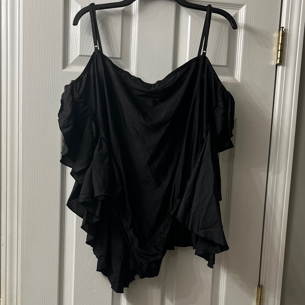 🩱🖤😎Elegant Black Multi-Tiered Ruffled One-Piece Swimsuit🩱🖤😎 - Picture 8 of 8